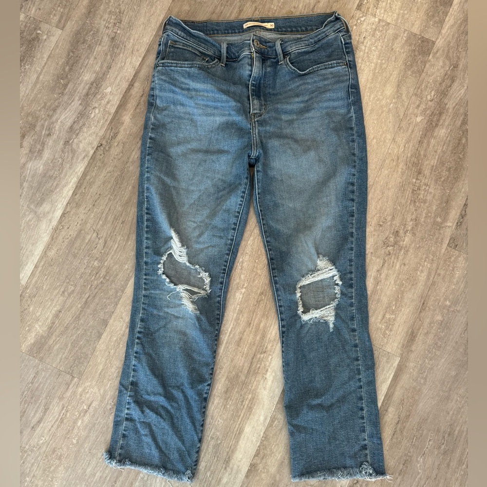 Levi 724 High Rise Straight Crop